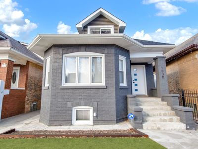 1830 N Austin Ave, Chicago, IL, 60639