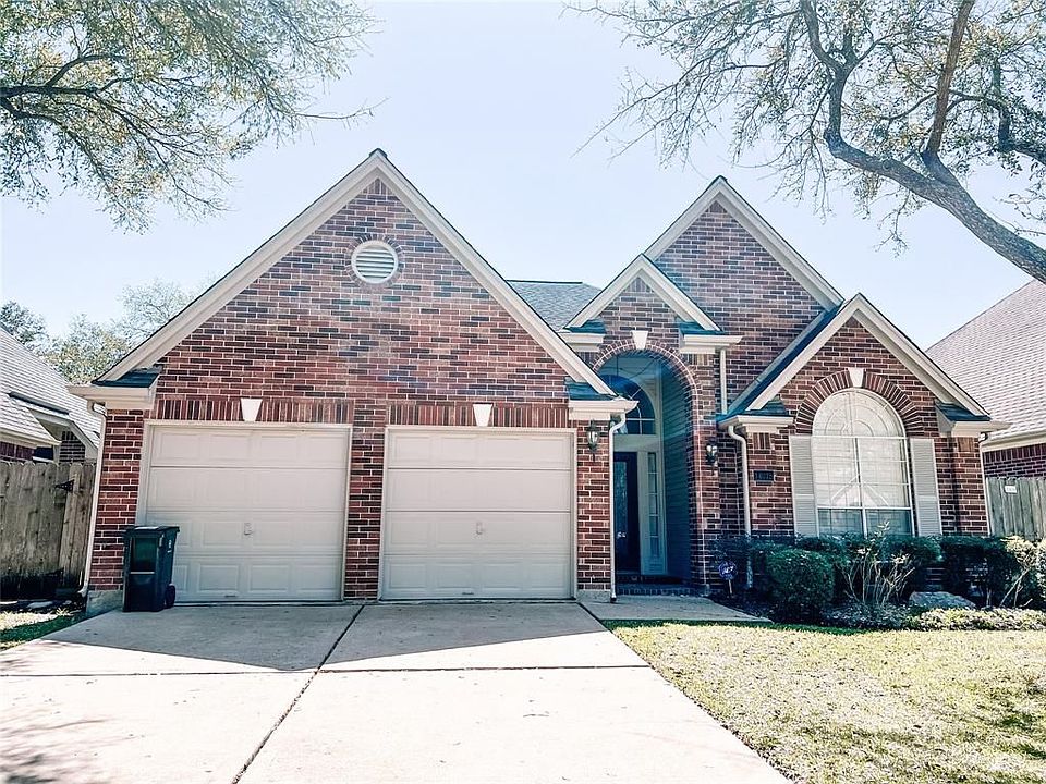 1st image of 14015 Lake Trail Dr