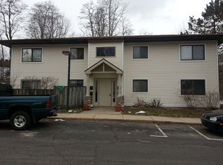 808 Carrier Creek Blvd NE, Grand Rapids, MI 49503