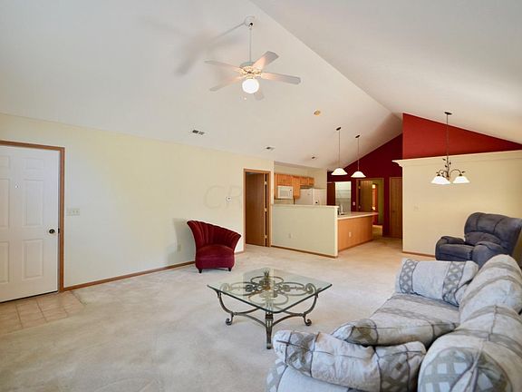 3rd image of 6011 Warbling Ln #33-601