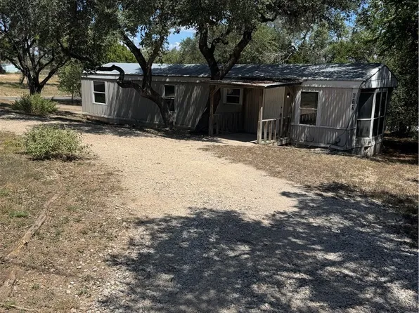 611 Flintstone Dr, Canyon Lake, TX 78133