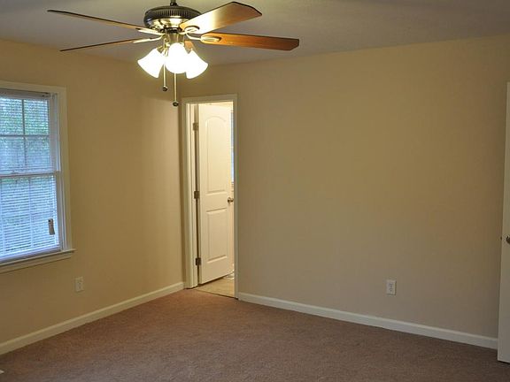 5th image of 40 Aspen Lake Dr W