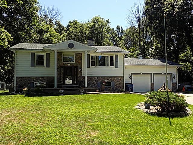 1st image of 59128 Crestview Dr
