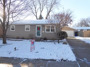 2630 Wood Dale Ave, Davenport, IA
