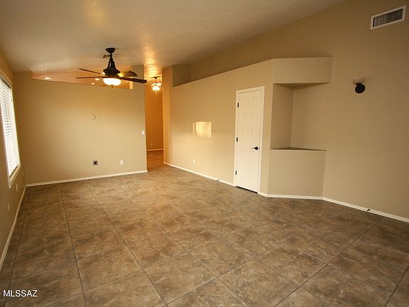 3rd image of 513 E River Walk Dr