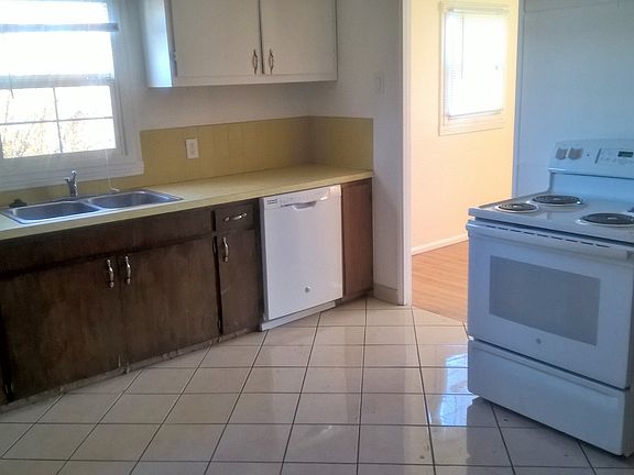 5th image of 1355 W Center Ave