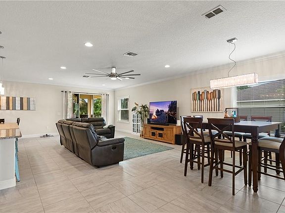 3rd image of 4831 Ashley Lake Cir
