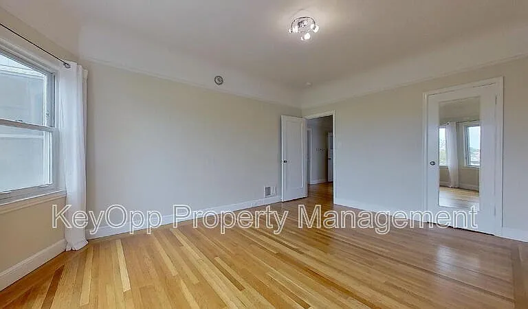 534 30th Ave — Photo 11
