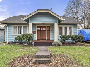 5330 NE Halsey St, Portland, OR 97213