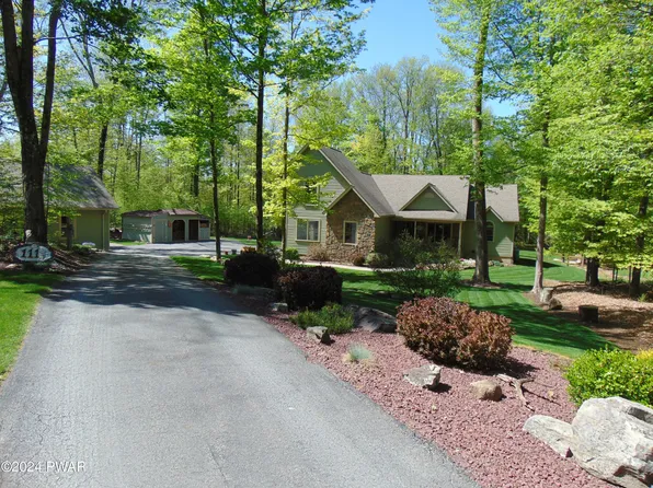 111 Turkey Run Dr, Greentown, PA 18426