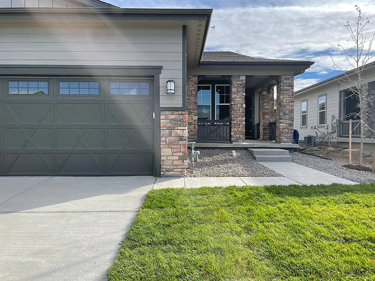 Low maintenance living! HOA takes care of mowing.