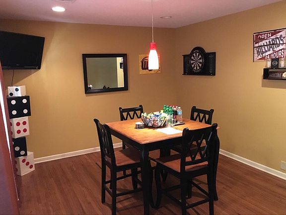 Dinning room/Game Room