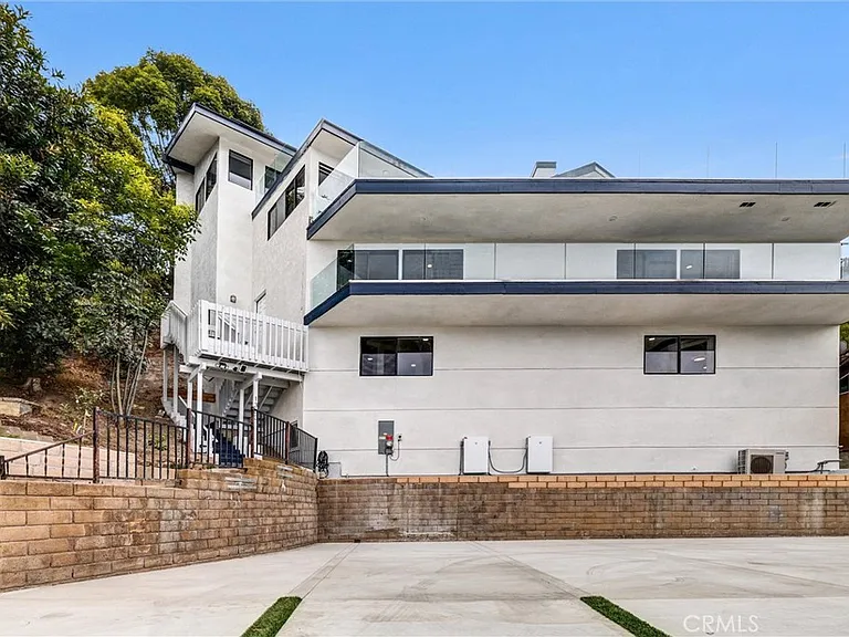 1360 Baja St #A — Photo 28