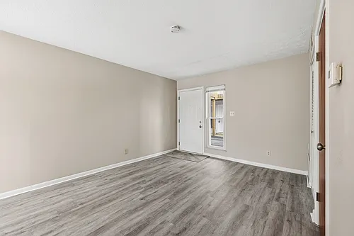 695 Riverview Dr #A1 Photo 1