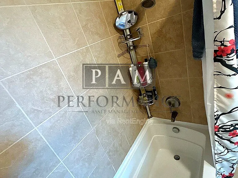 601 E Ogden Ave #601 — Photo 16