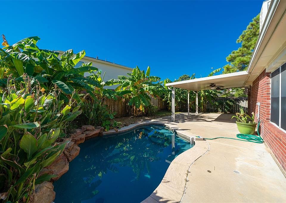1st image of 11927 S Brenton Knoll Dr