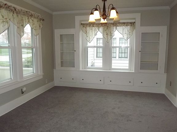 Dining Room 11x12