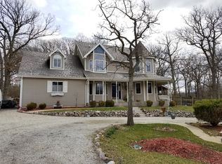 548 E Bemes Rd, Crete, IL 60417