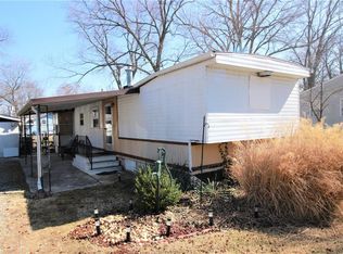 104 Oulvey Dr, Fairview Heights, IL 62208