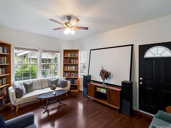 5th image of 710 Hollywood