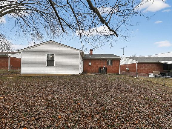 5th image of 1931 Lotushill Dr