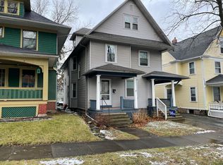 35 Pinnacle Rd, Rochester, NY 14620