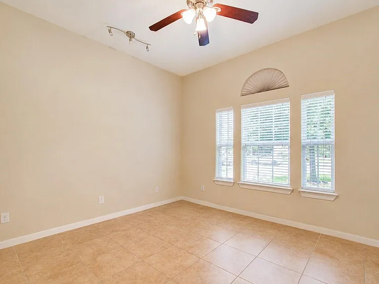 11506 Lawson Cypress Dr — Photo 5