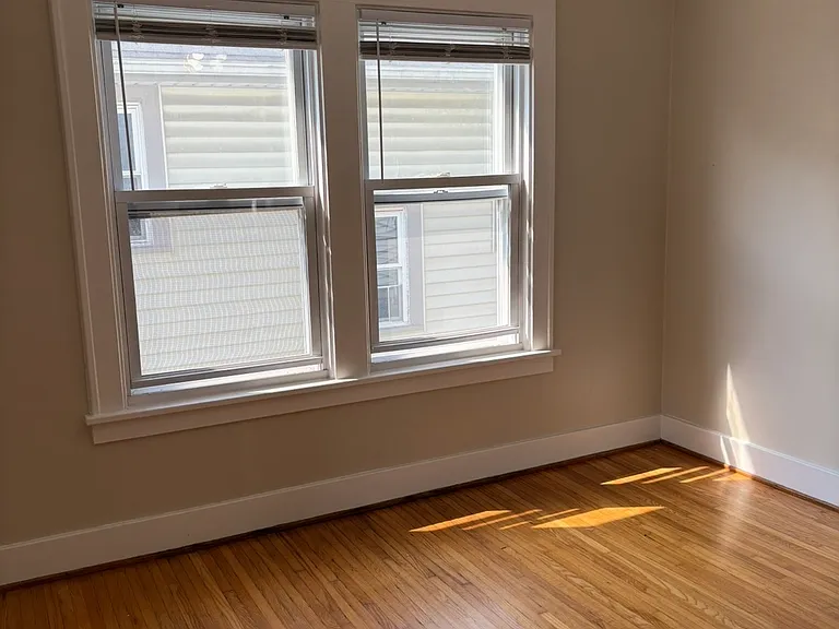 15 Hamilton Dr #2 — Photo 4