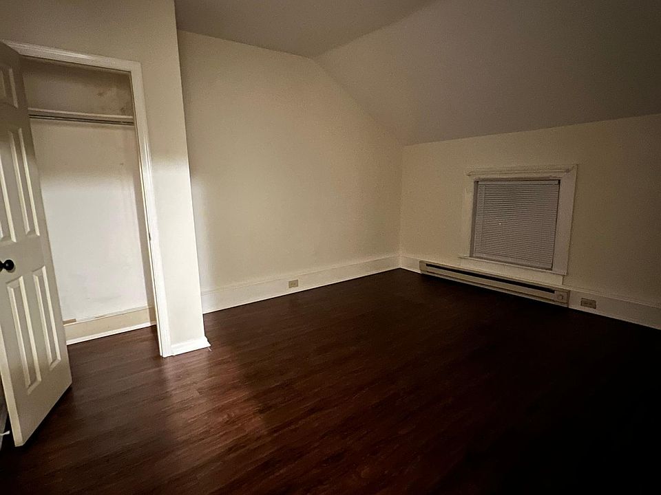 Large bedroom