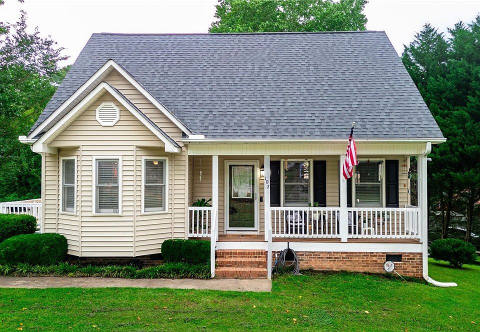 1st image of 102 Cone Dr