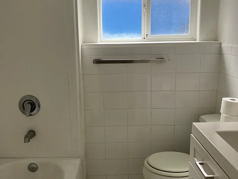 15 Montebello Dr — Photo 12
