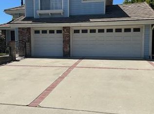 221 Daybreak Dr, Walnut, CA 91789