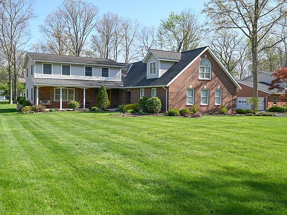 2nd image of 856 Oak Dr