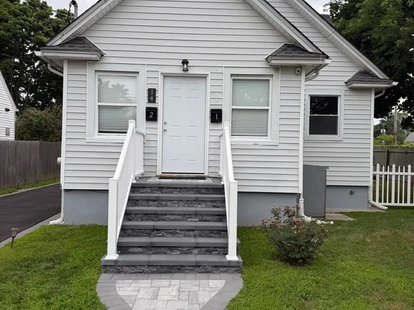 14 Perkal St Floor 1, Bay Shore, NY 11706