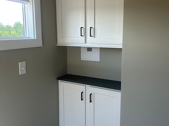 3rd image of 1390 Groce Meadow Rd #2