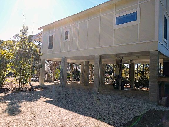5th image of 1695 Pompano Ave