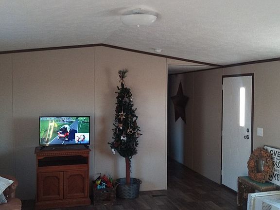 3rd image of 15996 133rd St
