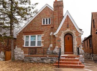 6036 N Pointe Blvd, Saint Louis, MO