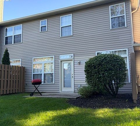 4th image of 11308 Fonthill Dr