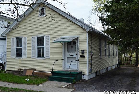 2nd image of 1305 City St