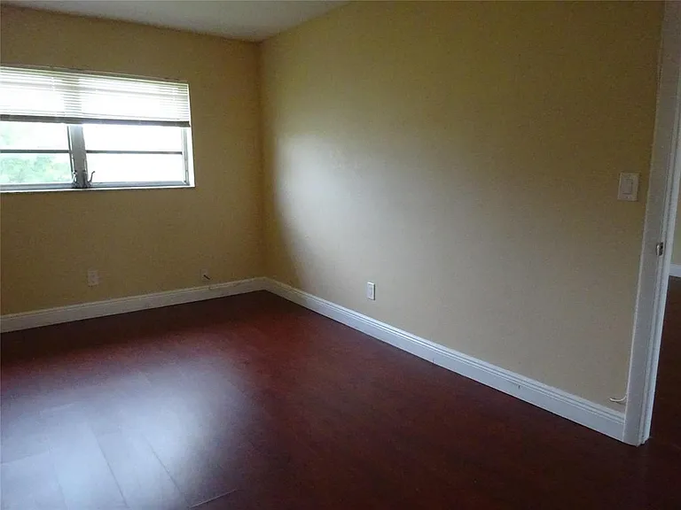 6050 NW 64th Ave #307 — Photo 11