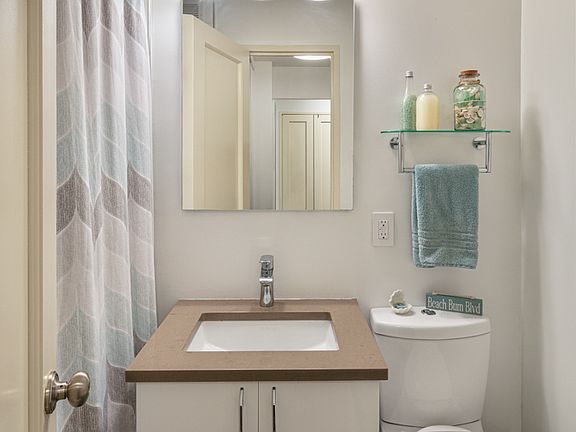 5th image of 302 Lexington Ave #4F