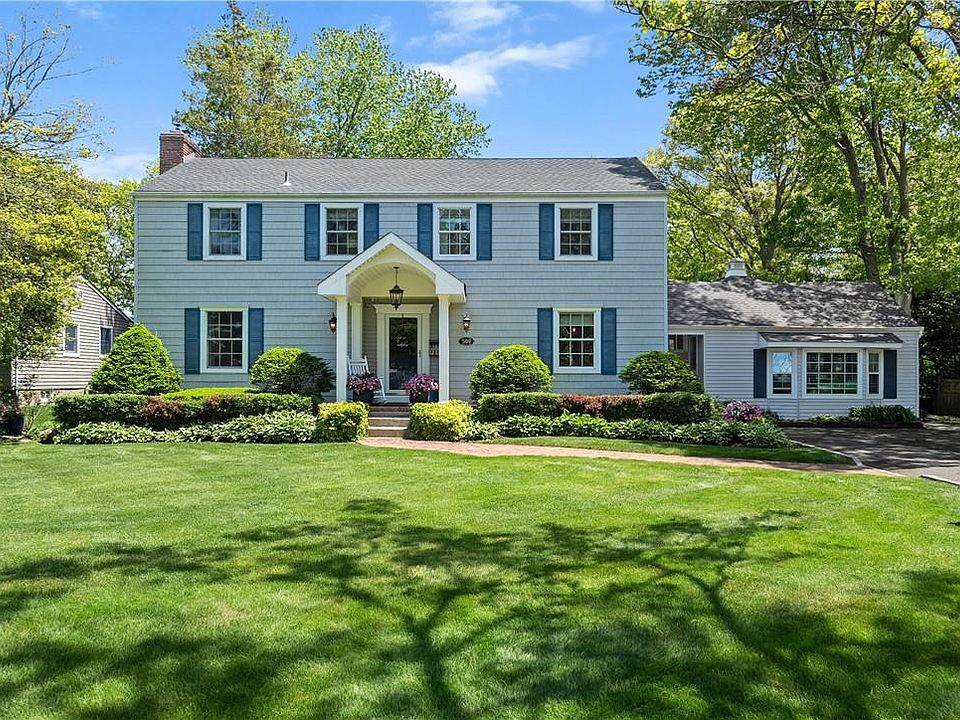 1st image of 509 Sayville Boulevard