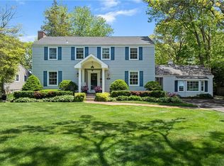 509 Sayville Blvd, Sayville, NY 11782