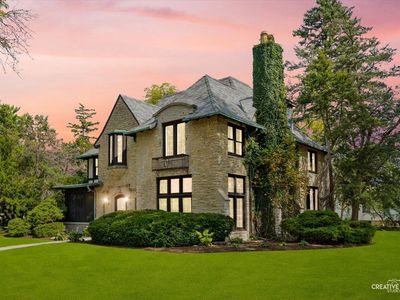 70 S Commonwealth Ave, Aurora, IL, 60506