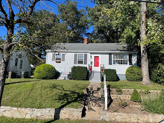 3rd image of 4005 Sharon Ct