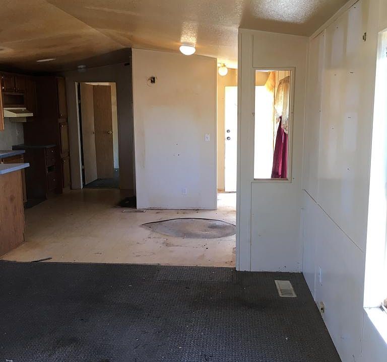 1st image of 17655 W Wolcott Ln