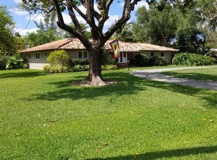 9790 SW 68th St, Miami, FL 33173