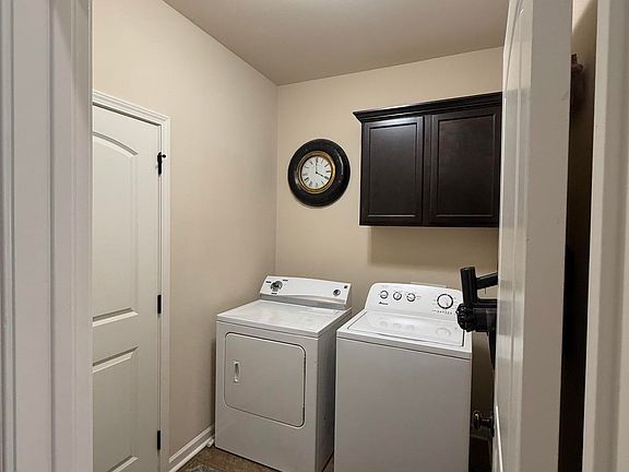 4th image of 414 Cypress Garden Dr