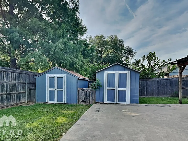 105 Ripplewood Dr — Photo 22